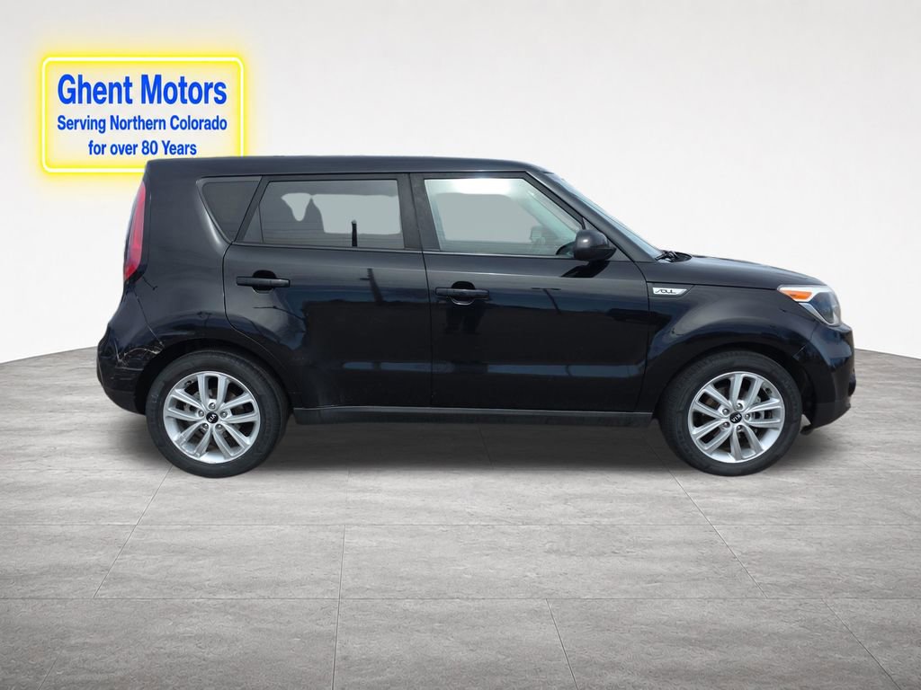 Used 2017 Kia Soul + FWD image 7