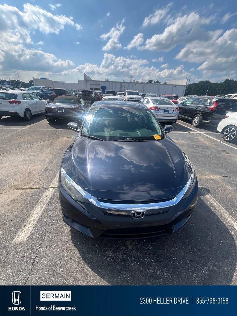 Used 2016 Honda Civic Touring image 1