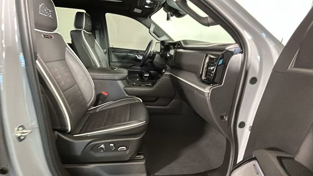 Used 2024 GMC Sierra 1500 AT4X w/ AT4X AEV Edition AWD/4WD image 32