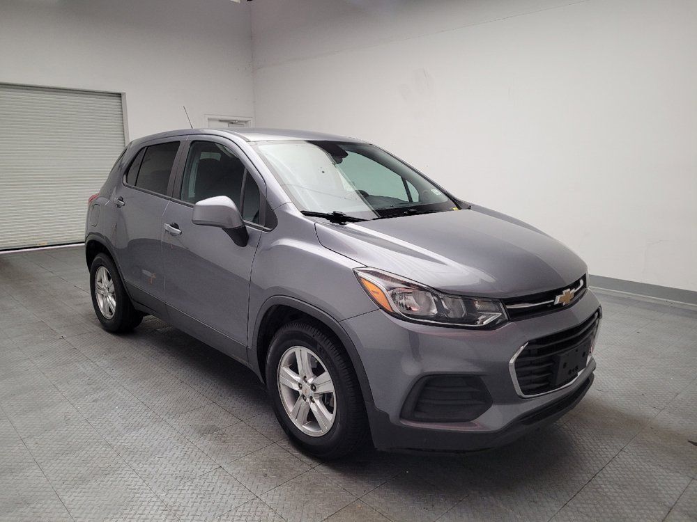 Used 2020 Chevrolet Trax LS w/ Tint and Cruise Package FWD image 13