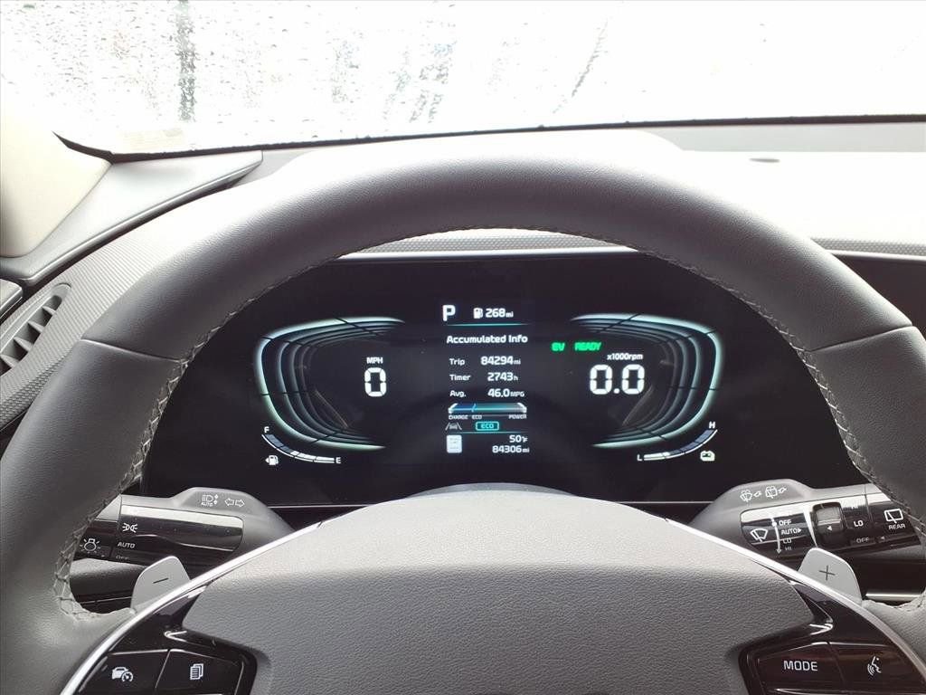 Used 2024 Kia Niro EX image 15