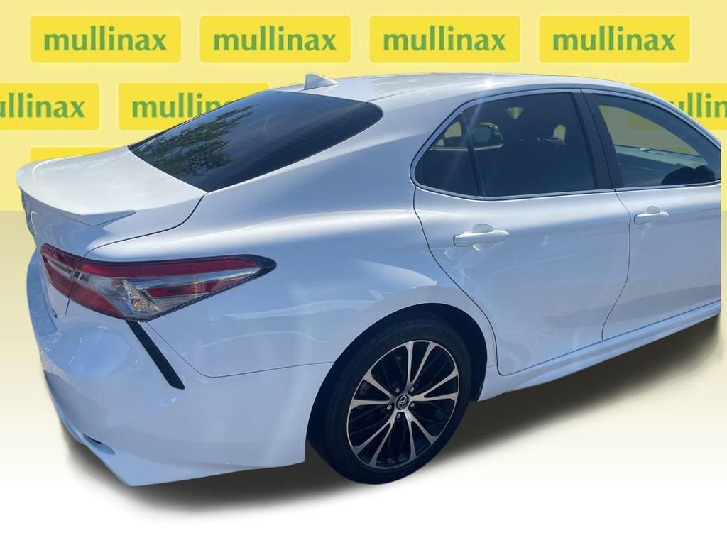 Used 2019 Toyota Camry SE FWD image 11