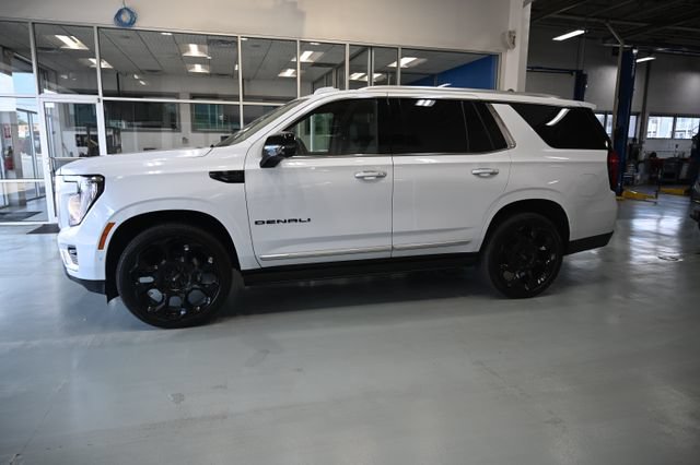 New 2026 GMC Yukon Denali w/ Denali Reserve Package AWD/4WD image 7