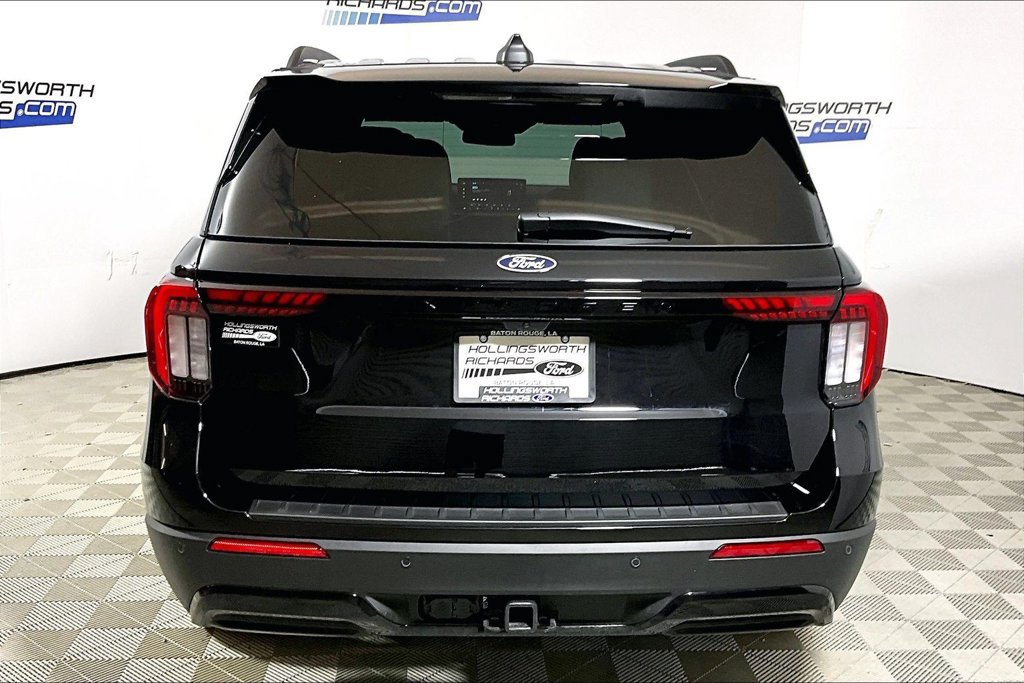 New 2027 Ford Explorer ST-Line w/ Premium Package RWD image 4