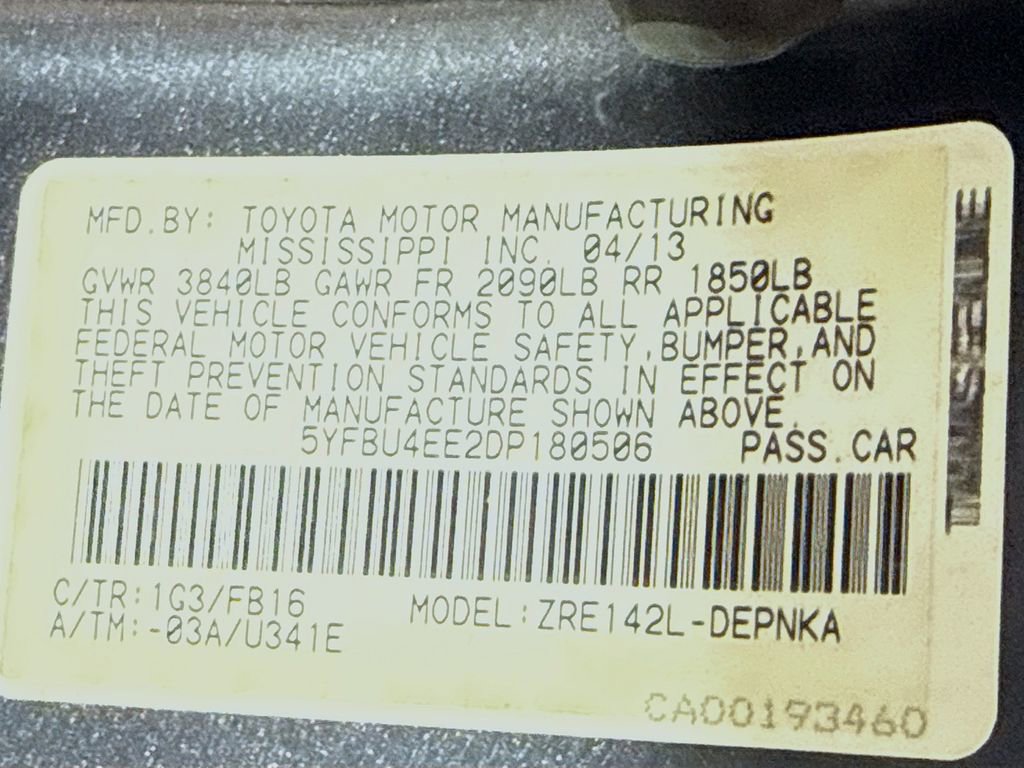 Used 2013 Toyota Corolla LE image 29