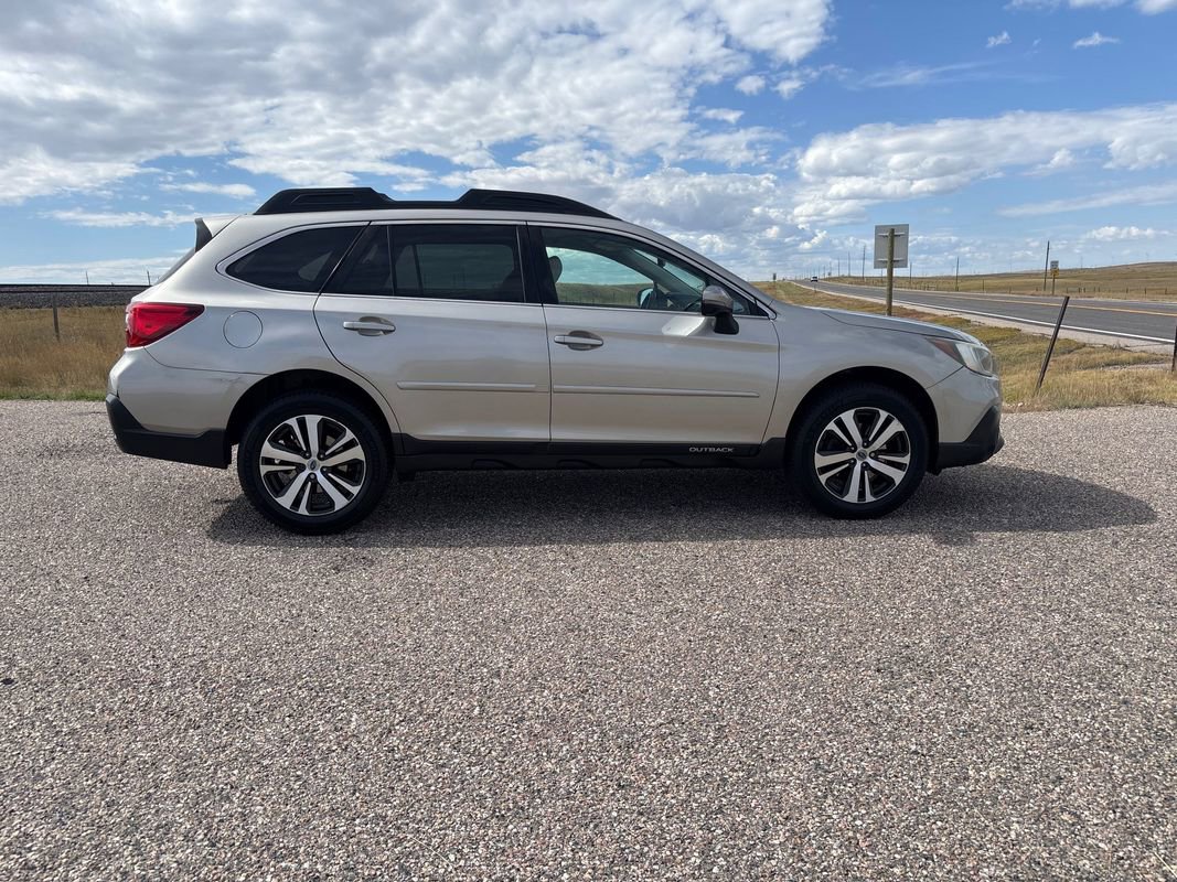 Used 2019 Subaru Outback 2.5i Limited image 6