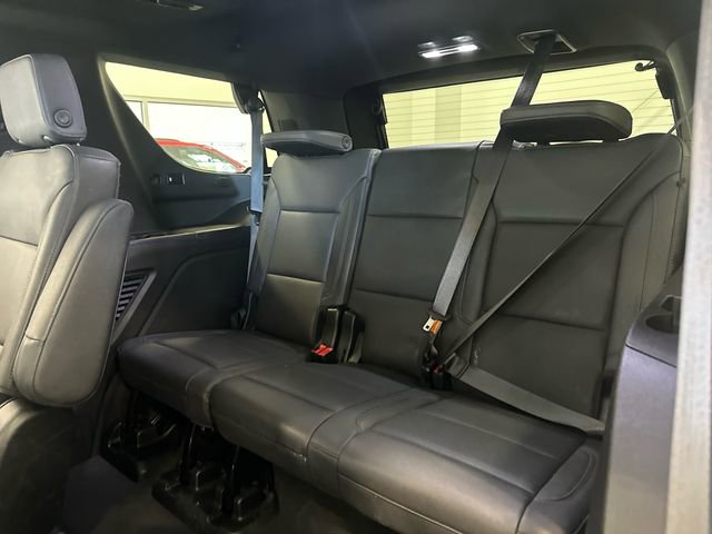Used 2024 Chevrolet Tahoe Z71 w/ Luxury Package AWD/4WD image 37