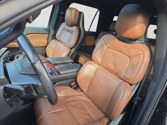 Used 2023 Lincoln Navigator L Reserve image 16