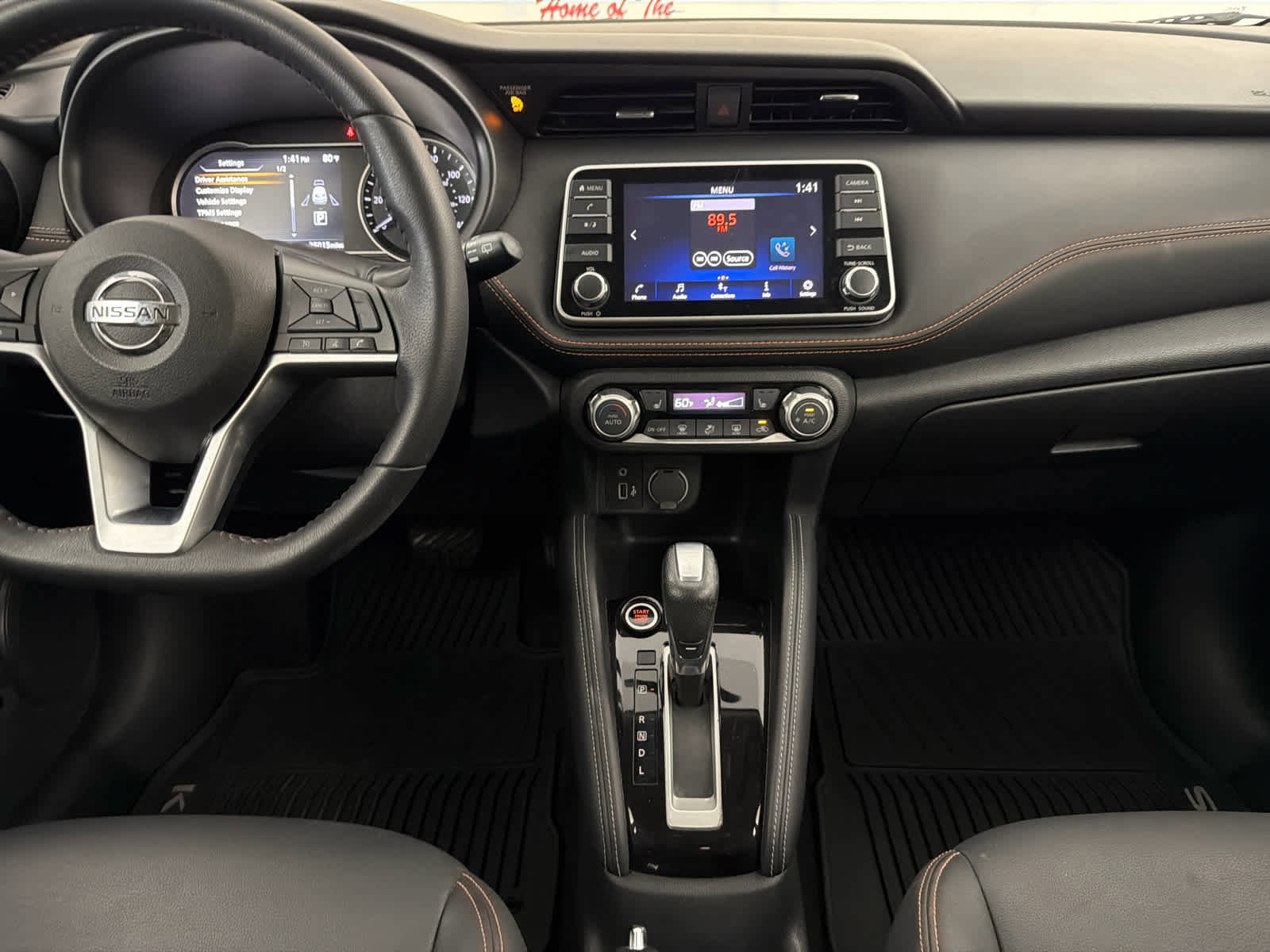 Used 2019 Nissan Kicks SR w/ SR Premium Package FWD image 18