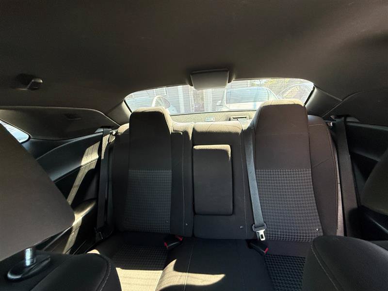 Used 2017 Dodge Challenger R/T RWD image 11