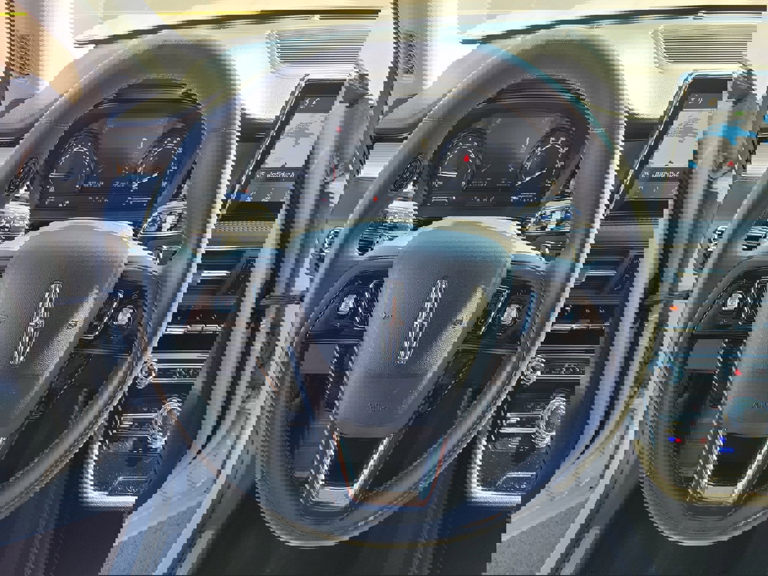 Used 2022 Lincoln Corsair AWD w/ Equipment Group 101A image 22