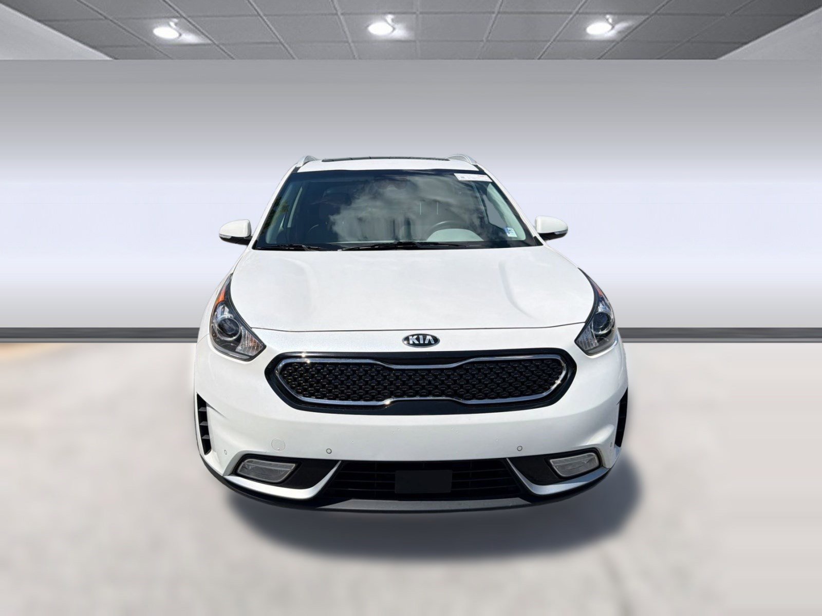 Used 2018 Kia Niro Touring FWD image 6
