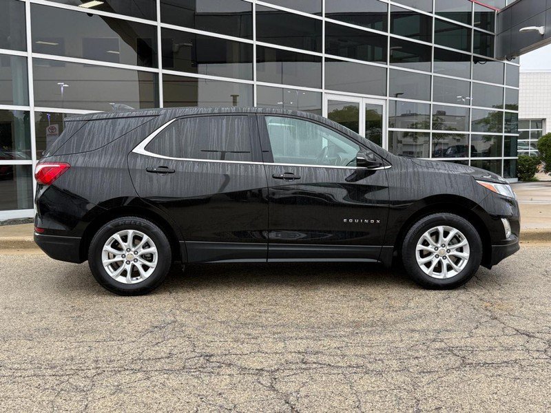 Used 2019 Chevrolet Equinox LT FWD image 2