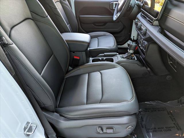 Used 2025 Jeep Wrangler Sahara w/ Safety Group image 20