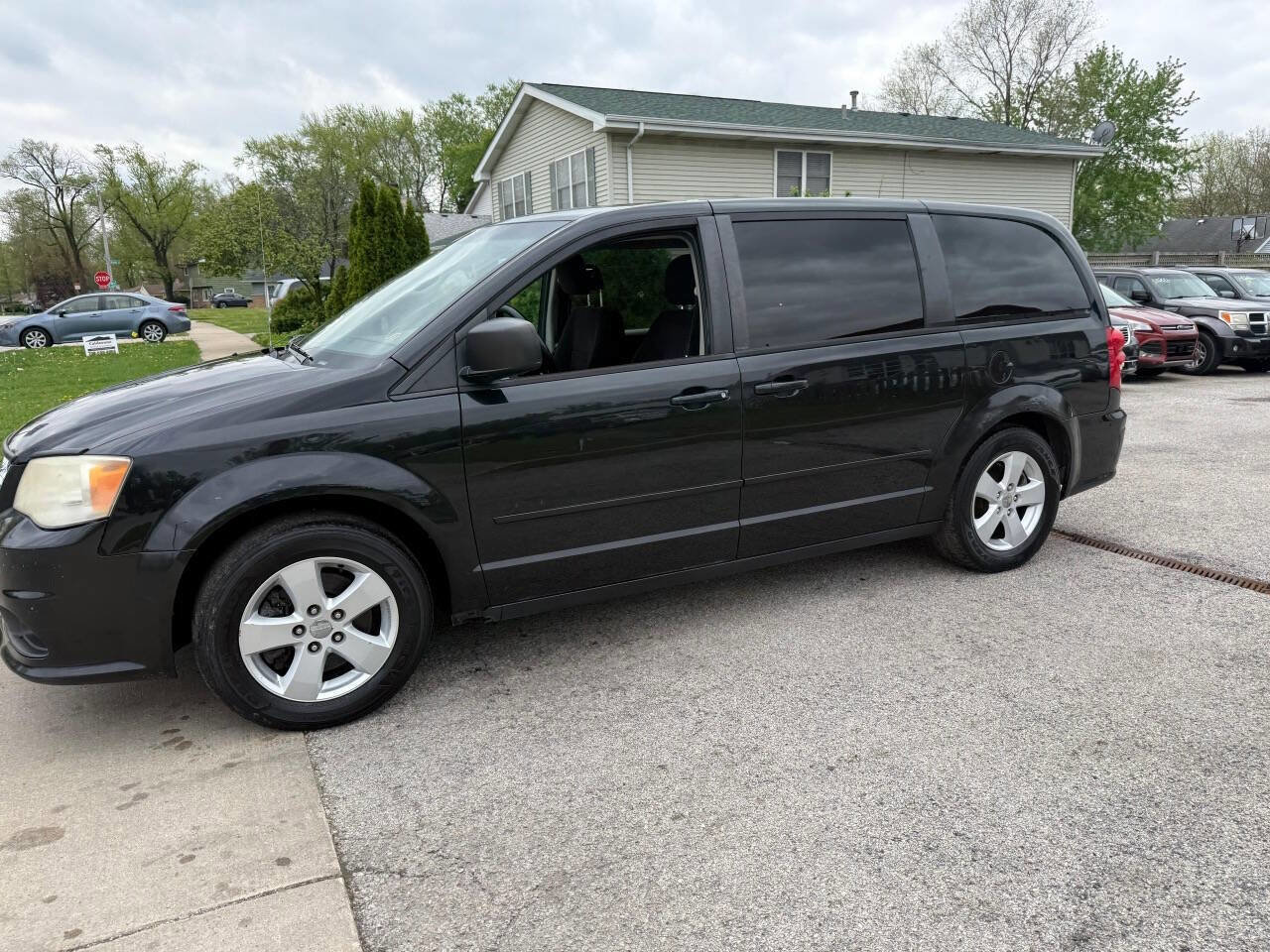 Used 2013 Dodge Grand Caravan SE image 4