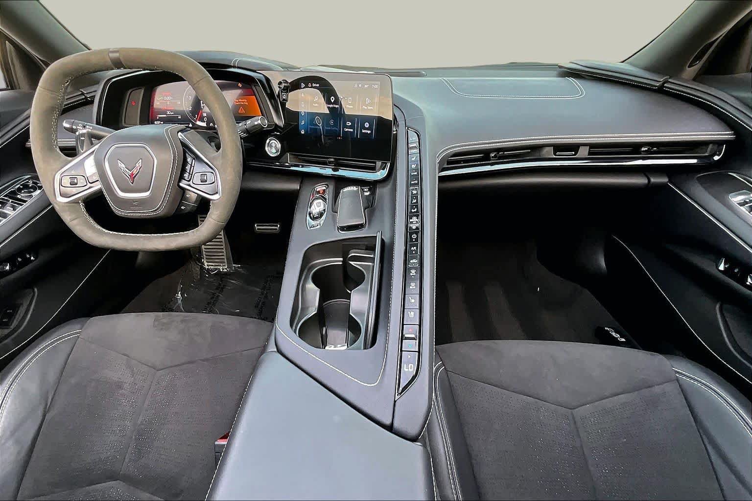 Used 2025 Chevrolet Corvette Stingray Preferred Conv w/ Z51 Performance Package RWD image 14