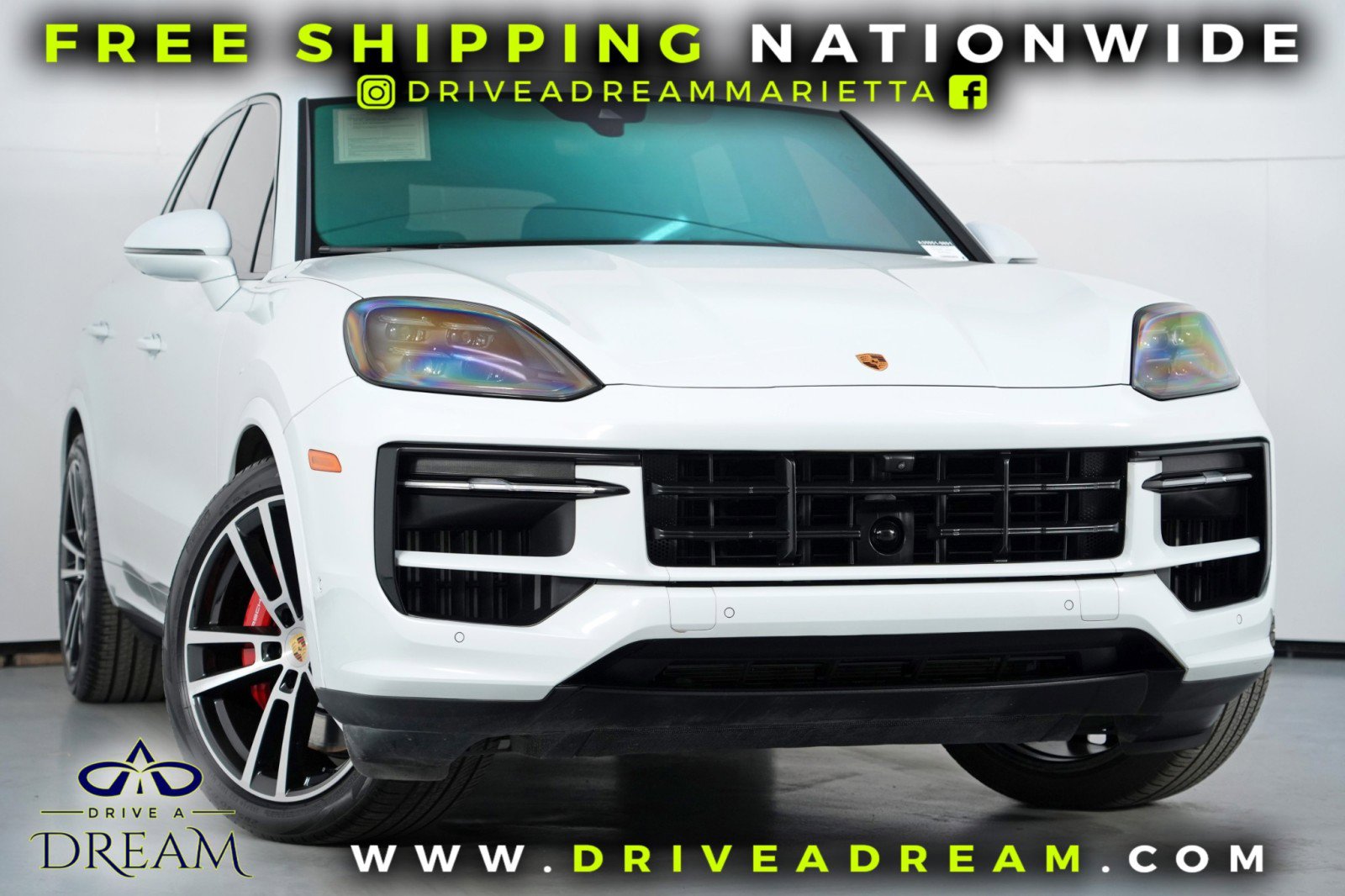 Used 2024 Porsche Cayenne S w/ Premium Package Plus image 2