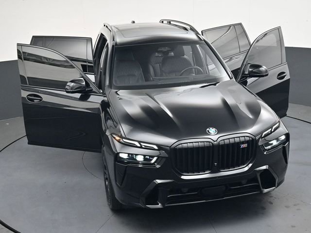 Used 2025 BMW X7 M60i AWD/4WD image 40