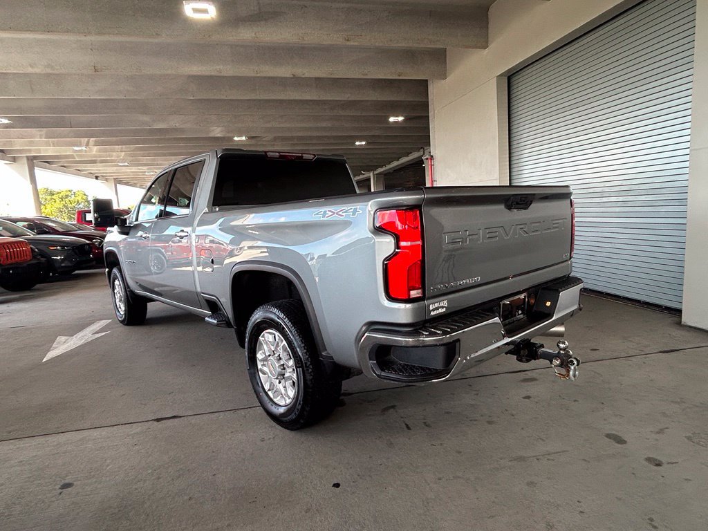 Used 2024 Chevrolet Silverado 2500 LTZ AWD/4WD image 3