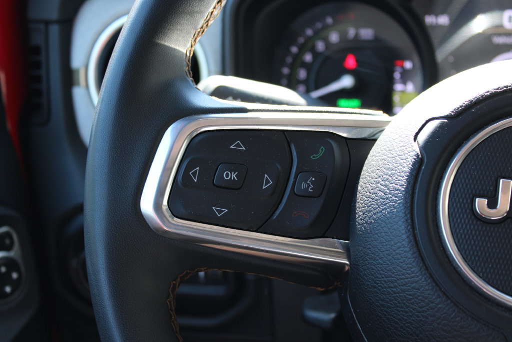 Used 2024 Jeep Wrangler Unlimited Sahara AWD/4WD image 14