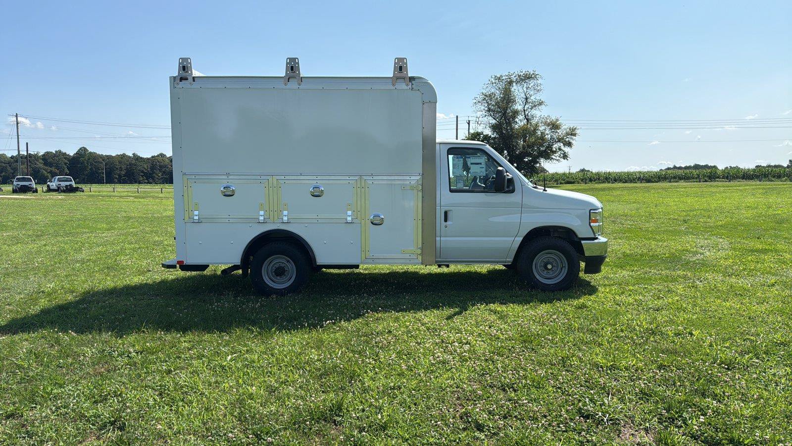 New 2027 Ford E-350 and Econoline 350 Super Duty w/ Power Equipment Group RWD image 6