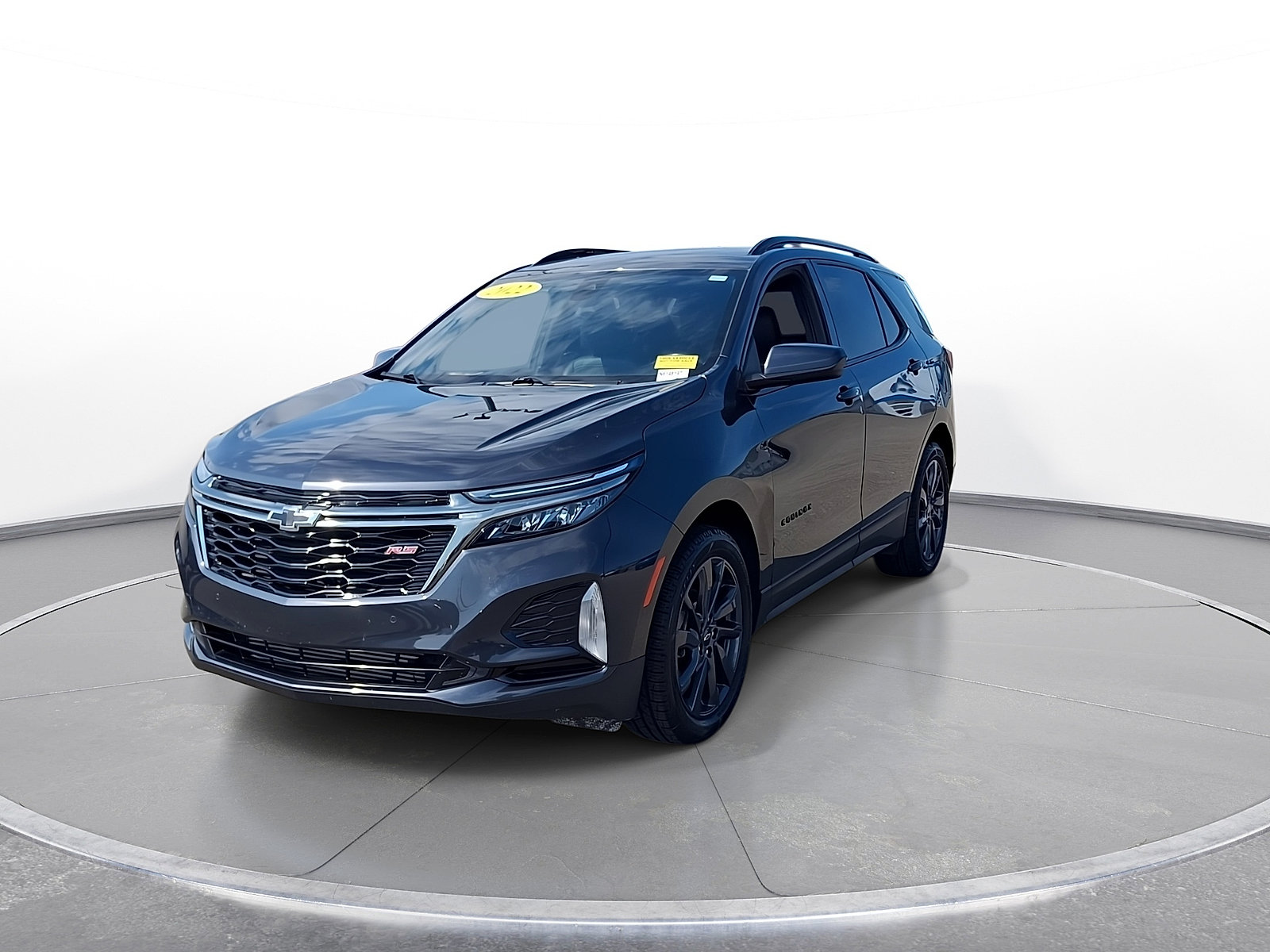 Used 2022 Chevrolet Equinox RS FWD image 3