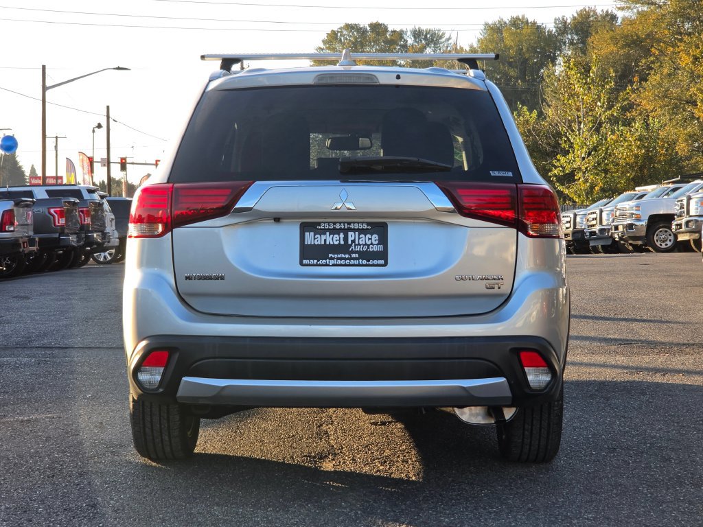 Used 2018 Mitsubishi Outlander GT AWD/4WD image 5