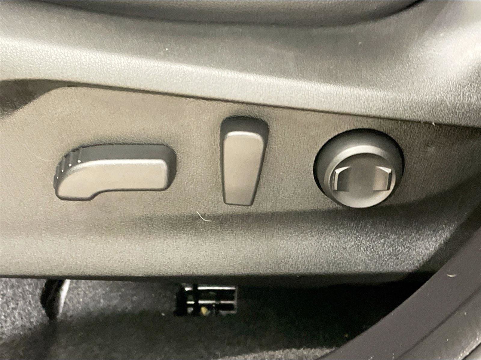 Used 2024 Subaru Forester Limited AWD/4WD image 23