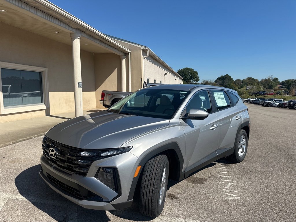 New 2026 Hyundai Tucson SE image 4