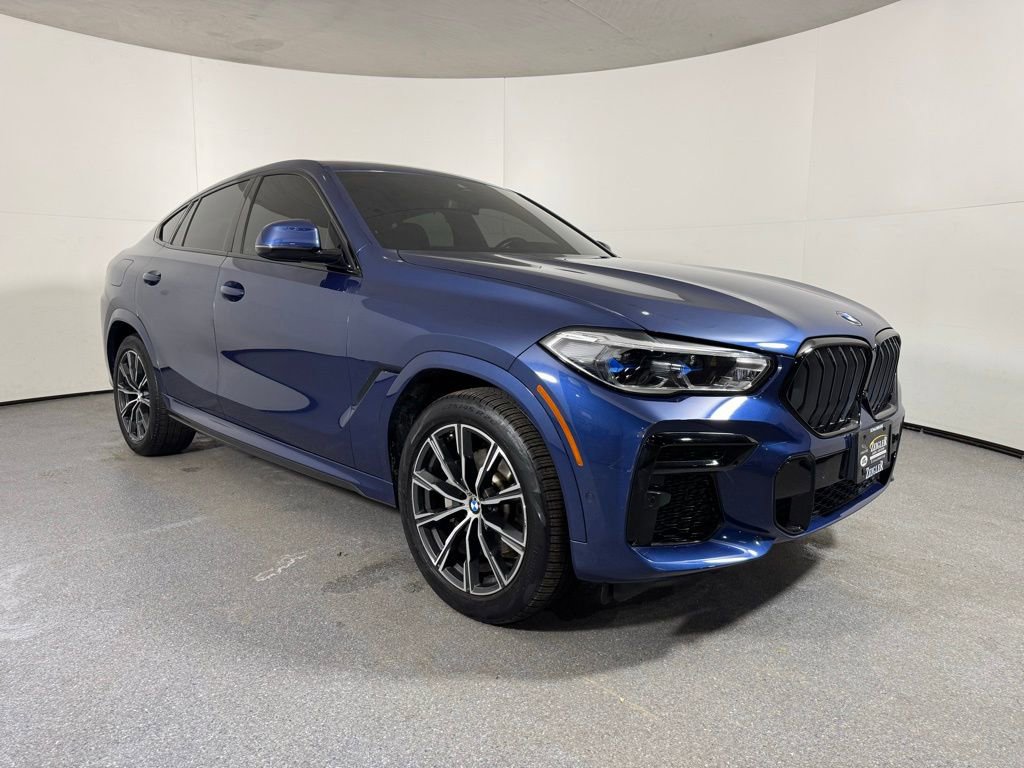 Used 2022 BMW X6 xDrive40i w/ Executive Package AWD/4WD image 3
