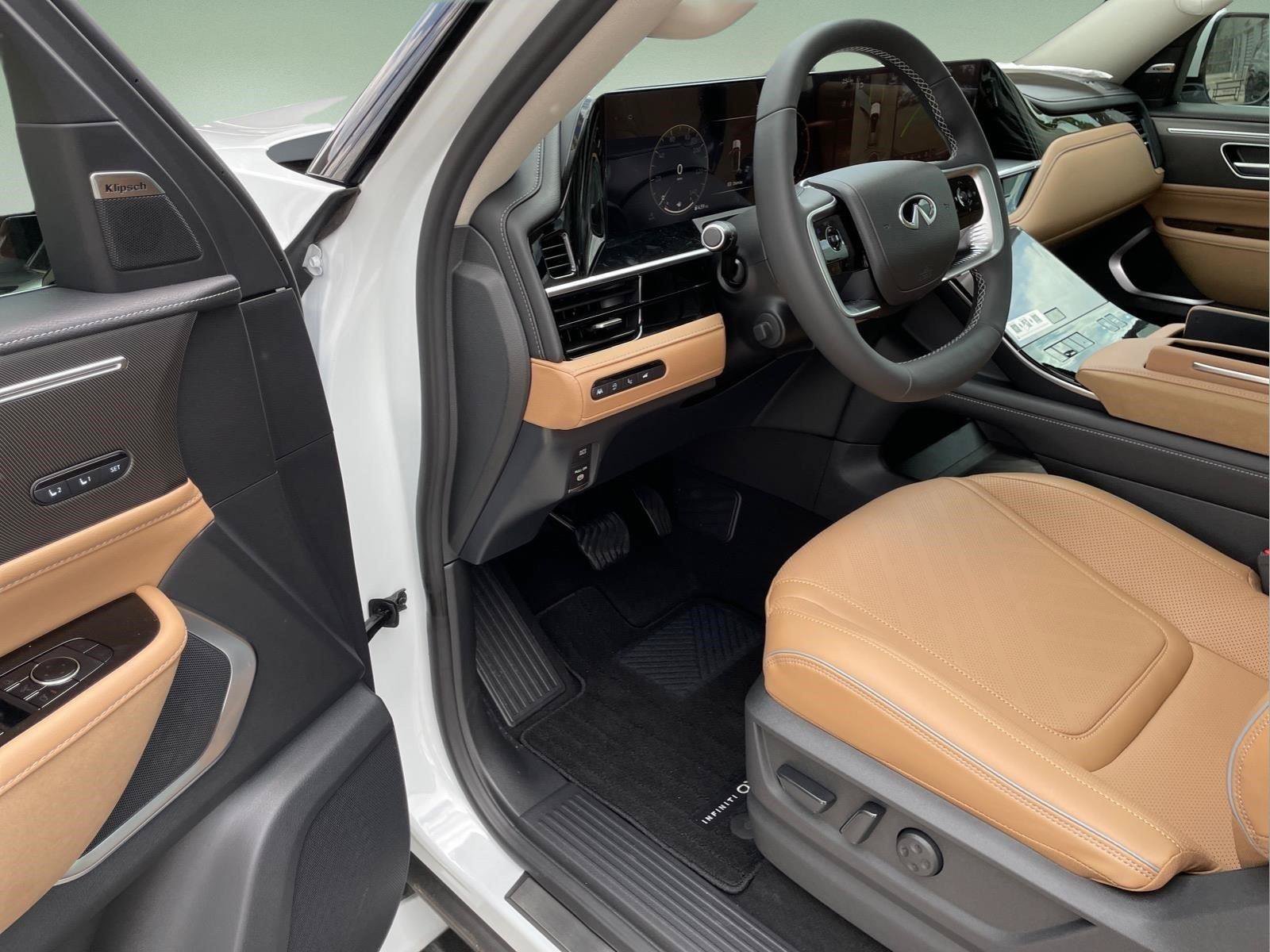 New 2026 INFINITI QX80 Luxe w/ Cargo Package RWD image 15