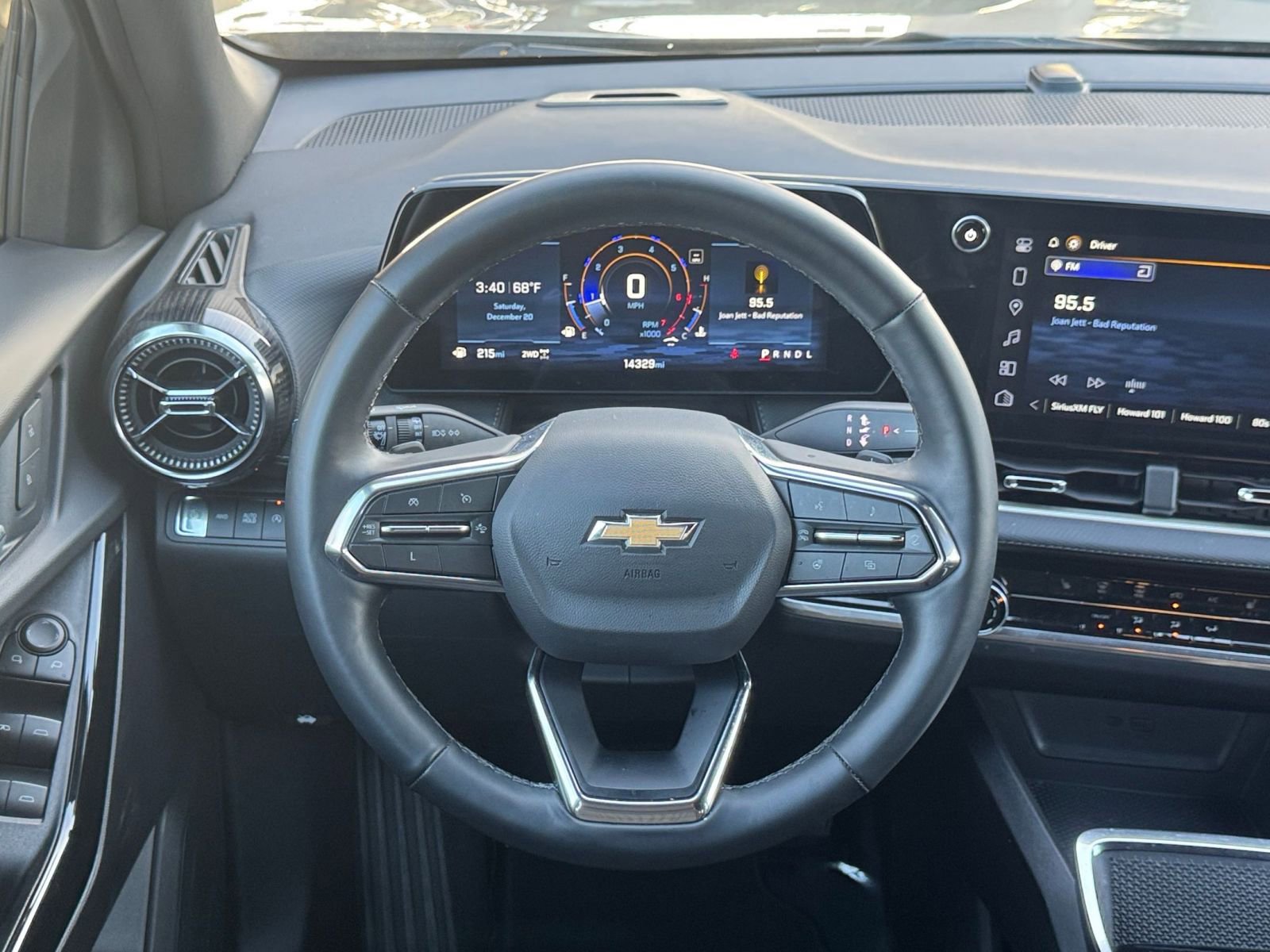 Used 2025 Chevrolet Equinox LT image 27