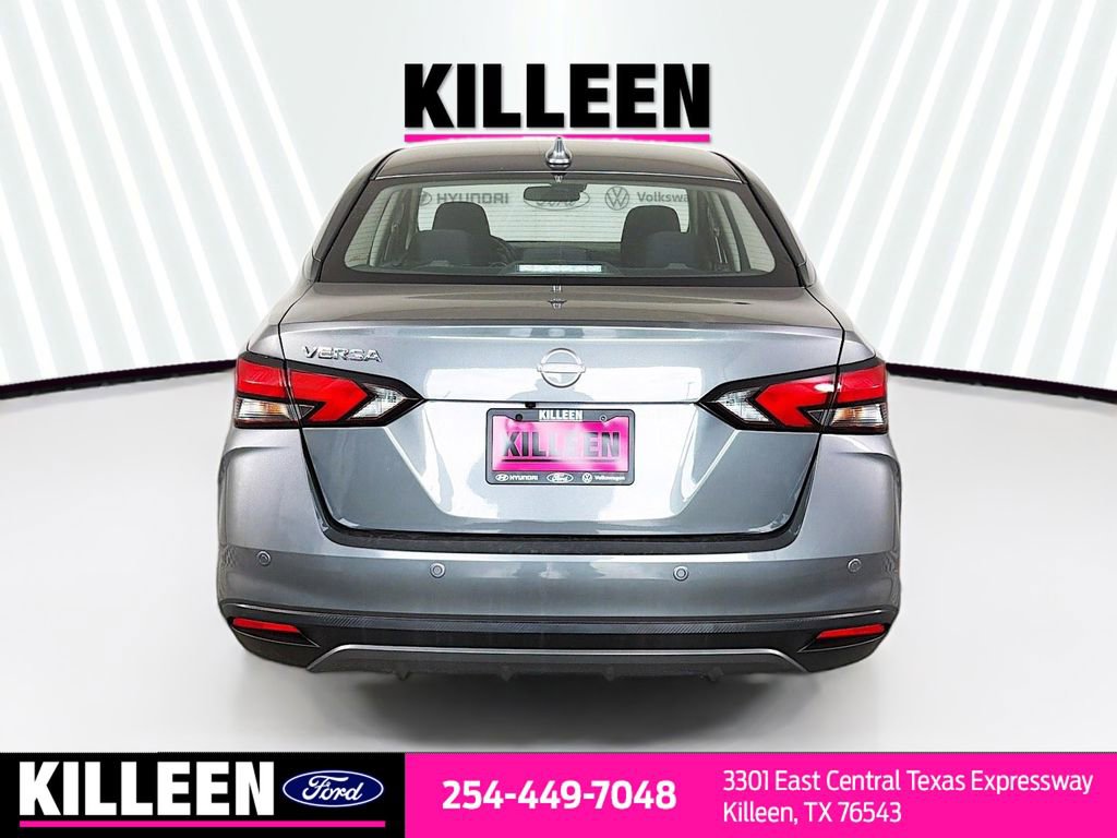 Used 2025 Nissan Versa SV FWD image 7