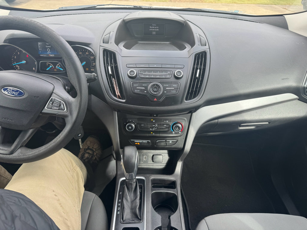 Used 2019 Ford Escape S image 21