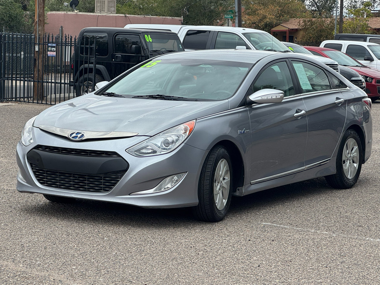 Used 2015 Hyundai Sonata Hybrid image 3