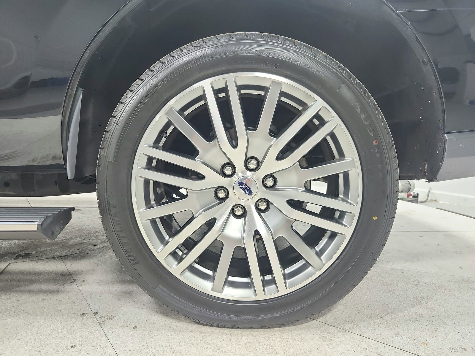 Used 2024 Ford Expedition Limited image 52