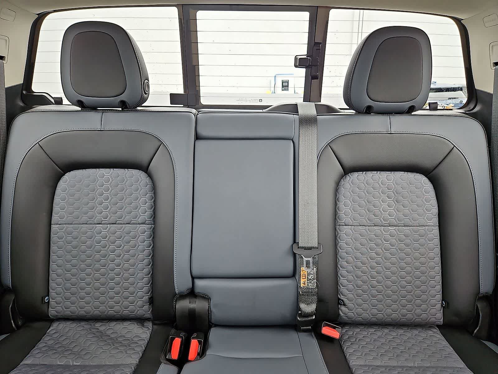 Used 2019 Chevrolet Colorado Z71 AWD/4WD image 14