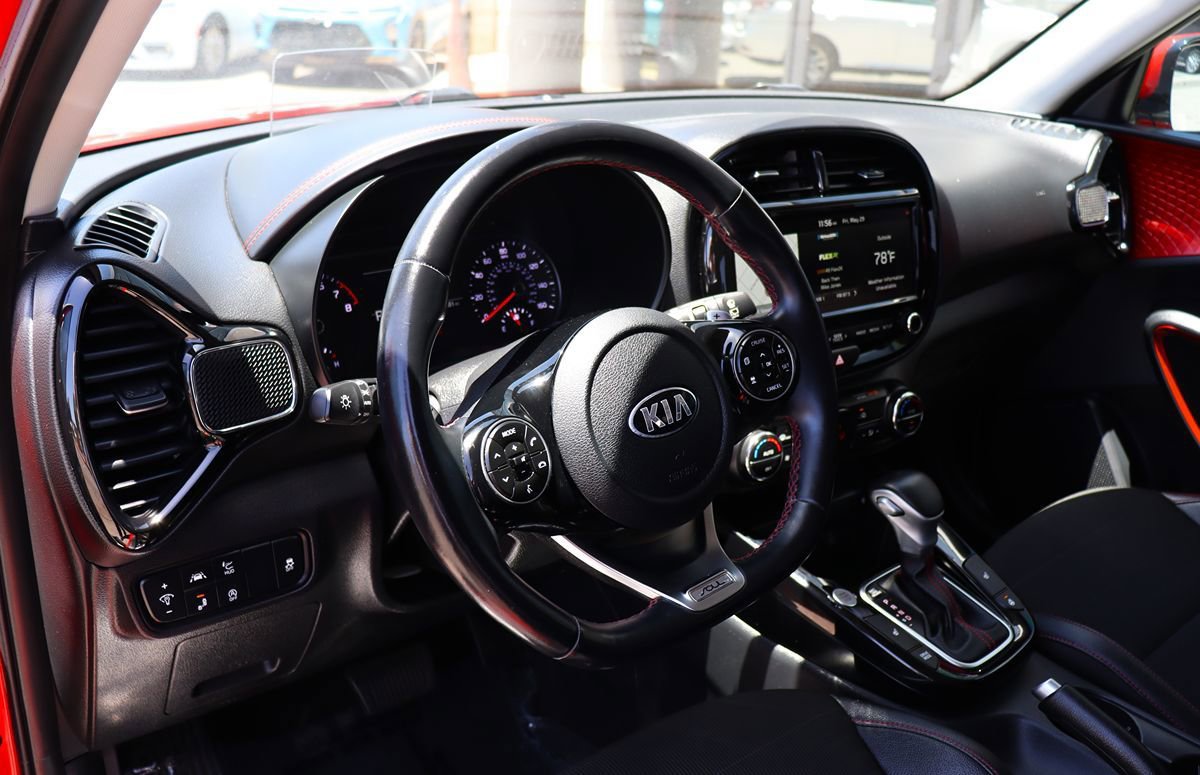 Used 2021 Kia Soul Turbo FWD image 39