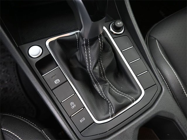 Certified 2022 Volkswagen Jetta SE image 31