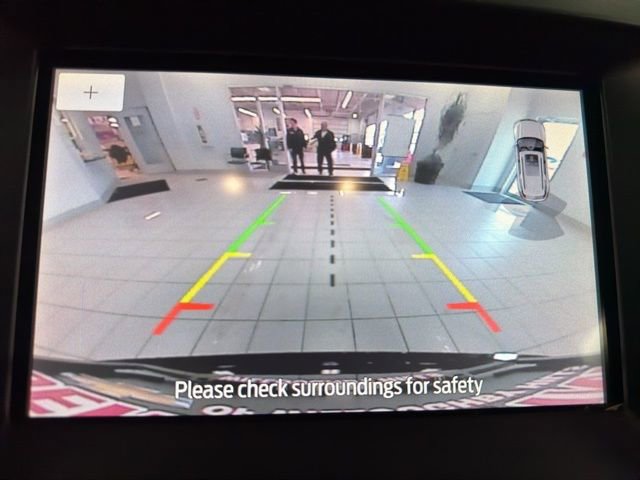 Used 2020 Ford Edge ST-Line w/ Cold Weather Package image 23