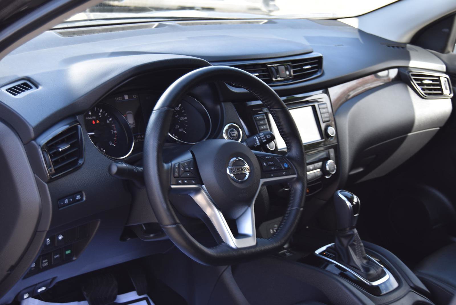 Used 2022 Nissan Rogue Sport SL image 13