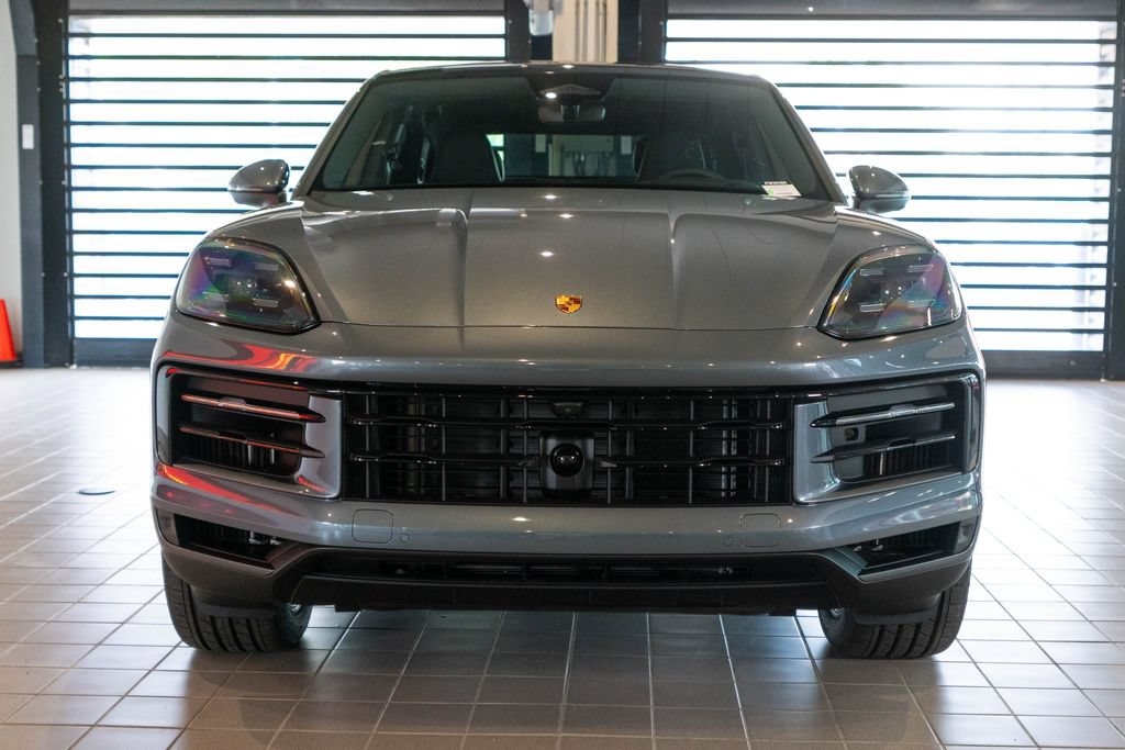 New 2026 Porsche Cayenne Coupe AWD/4WD image 7