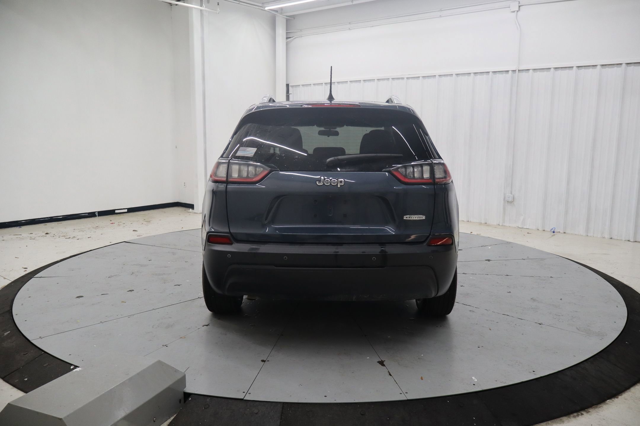 Used 2020 Jeep Cherokee Latitude image 6