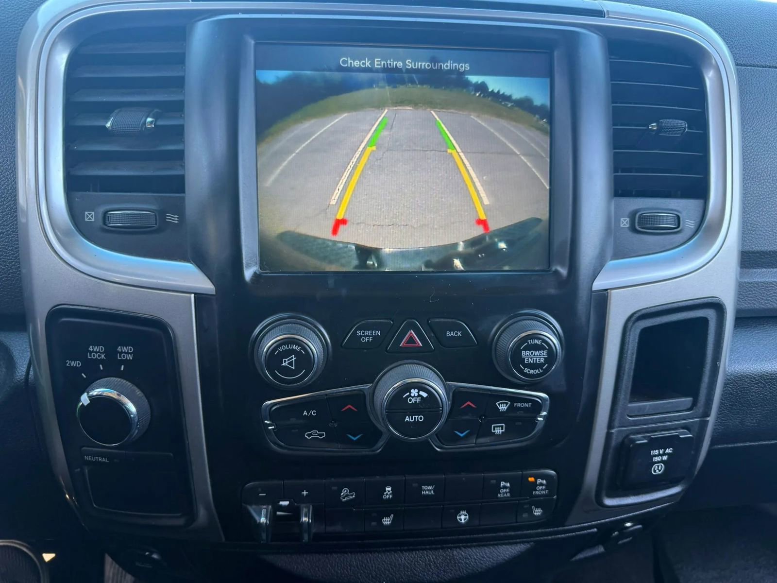 Used 2017 RAM 2500 Big Horn w/ Sport Appearance Group AWD/4WD image 15