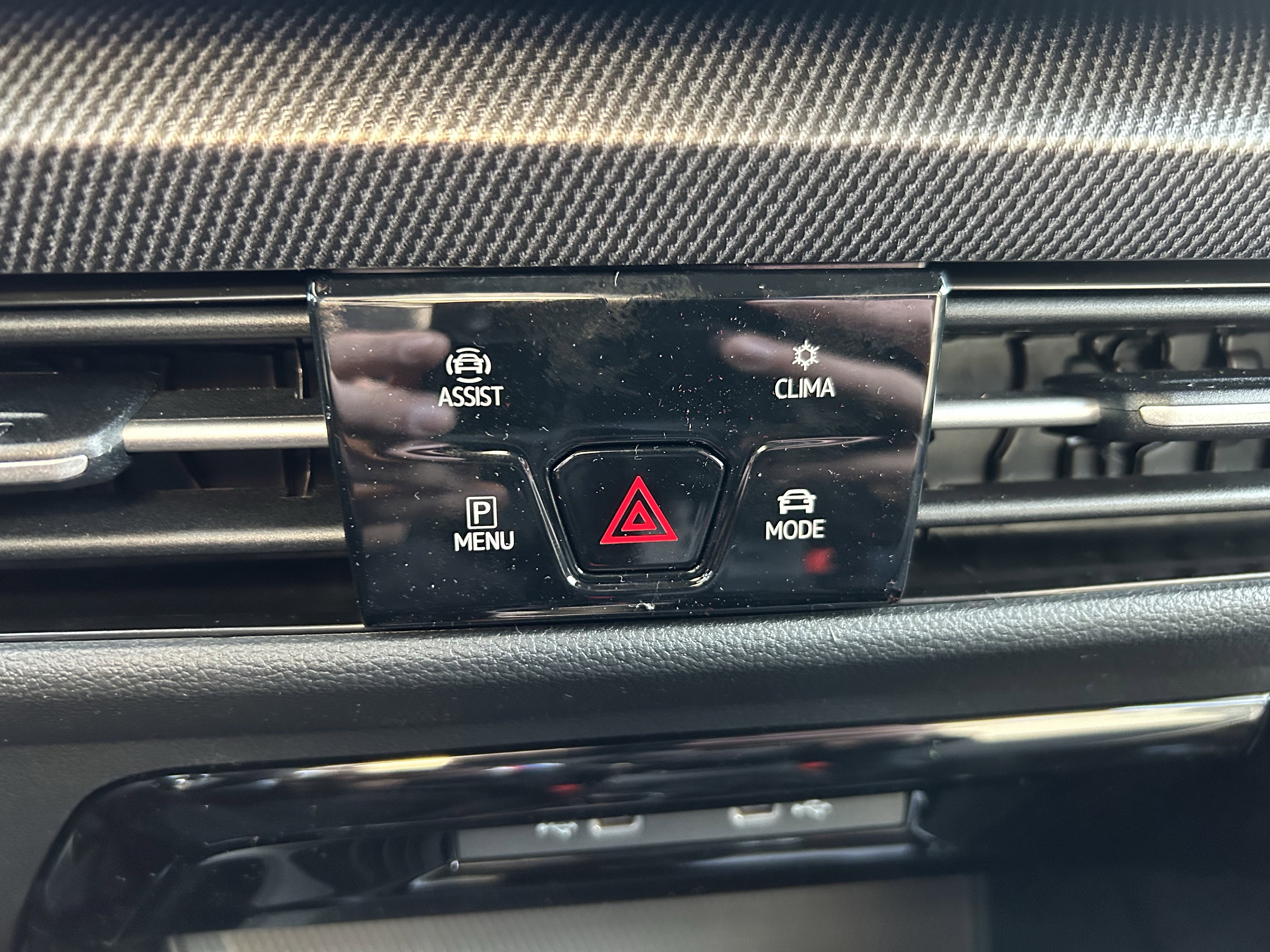 New 2026 Volkswagen Golf 2.0T image 15