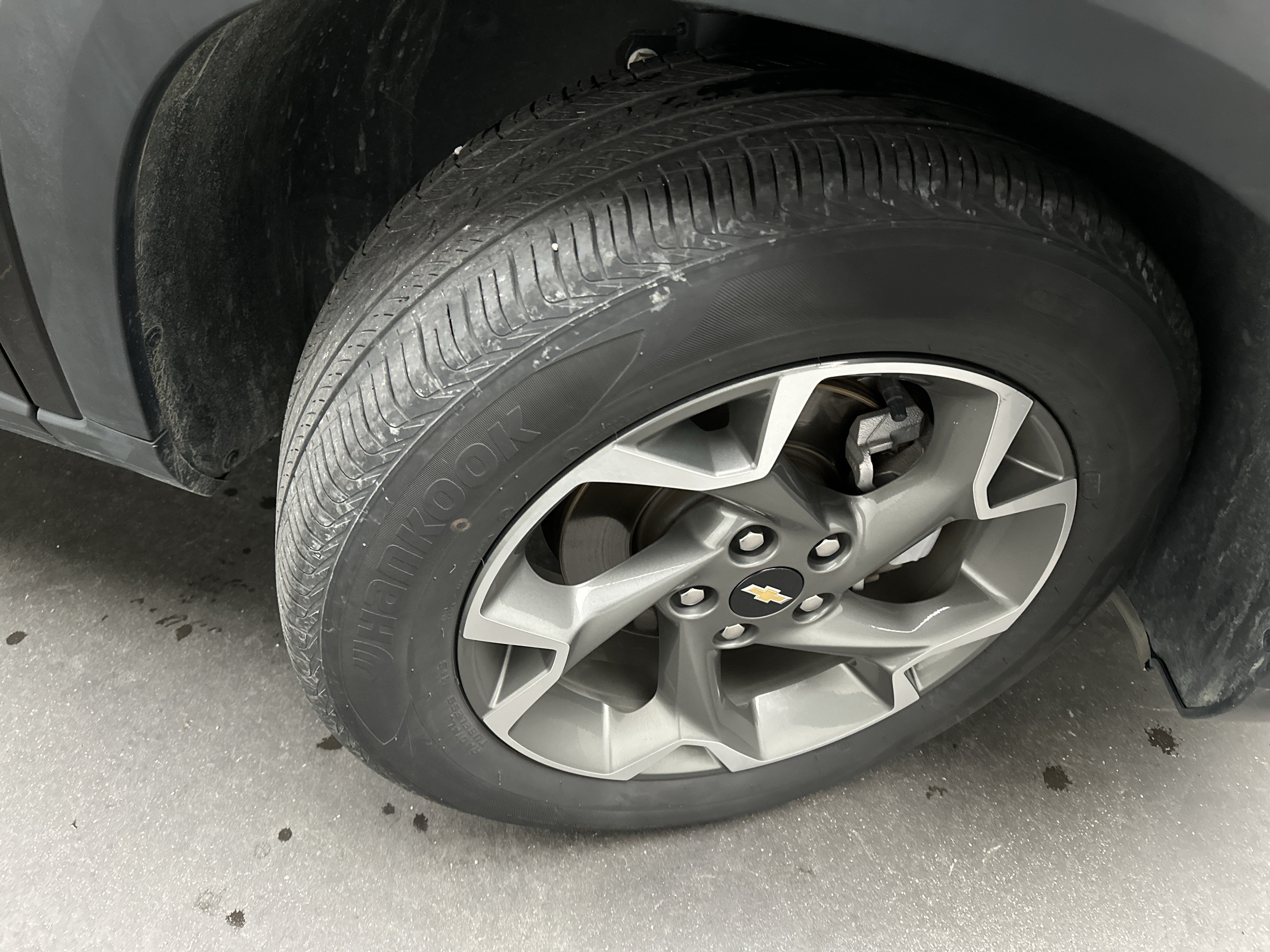 Used 2025 Chevrolet Trax LT FWD image 10
