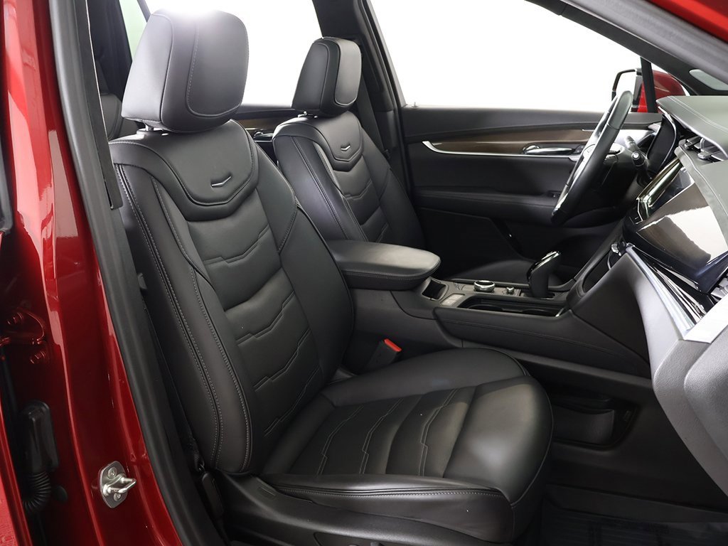 Used 2024 Cadillac XT6 Premium Luxury w/ Platinum Package image 39