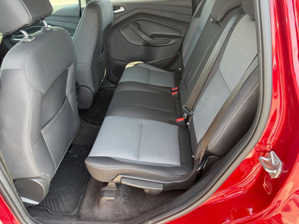 Used 2017 Ford Escape SE FWD image 11