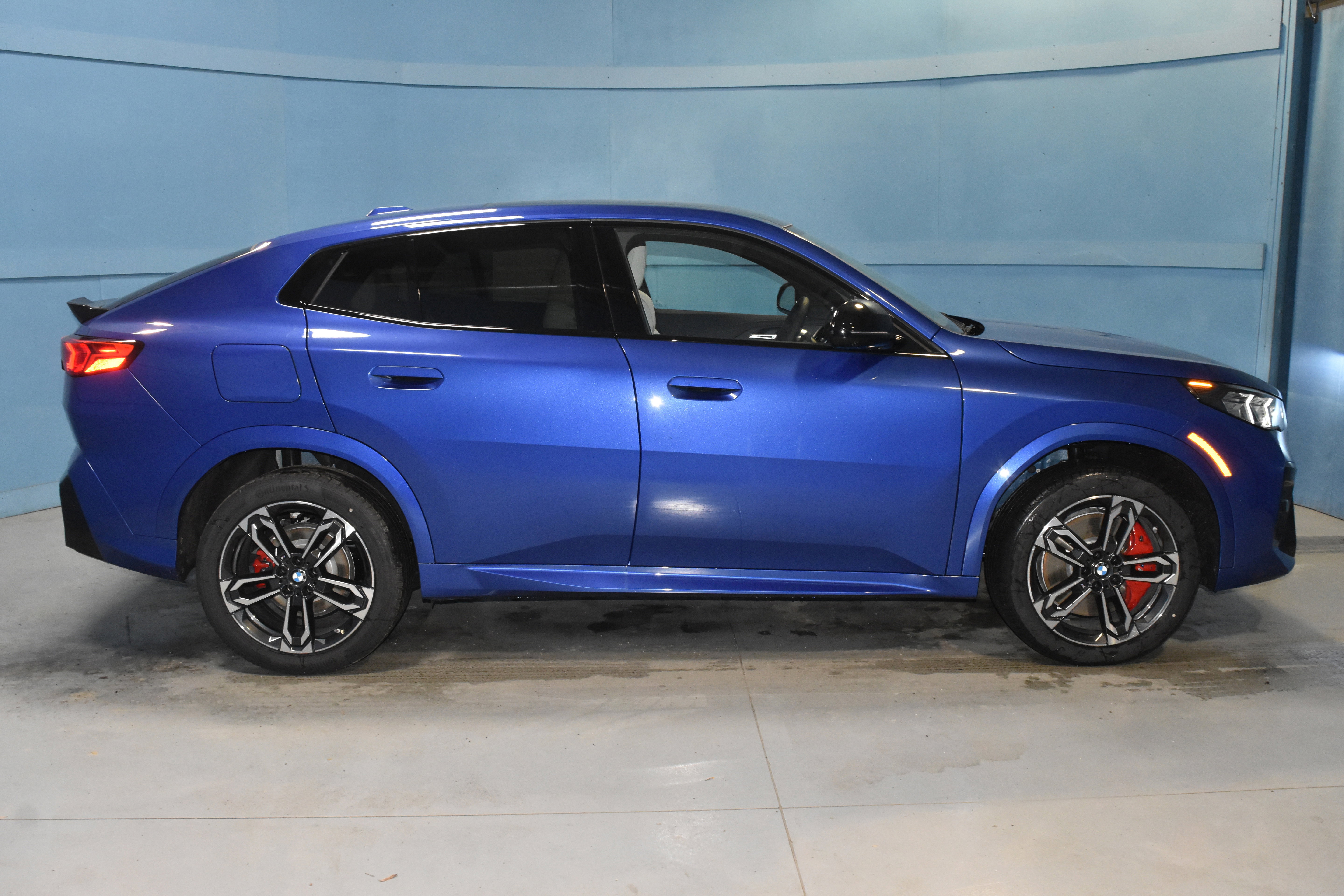 New 2026 BMW X2 xDrive28i w/ Technology Package AWD/4WD image 18