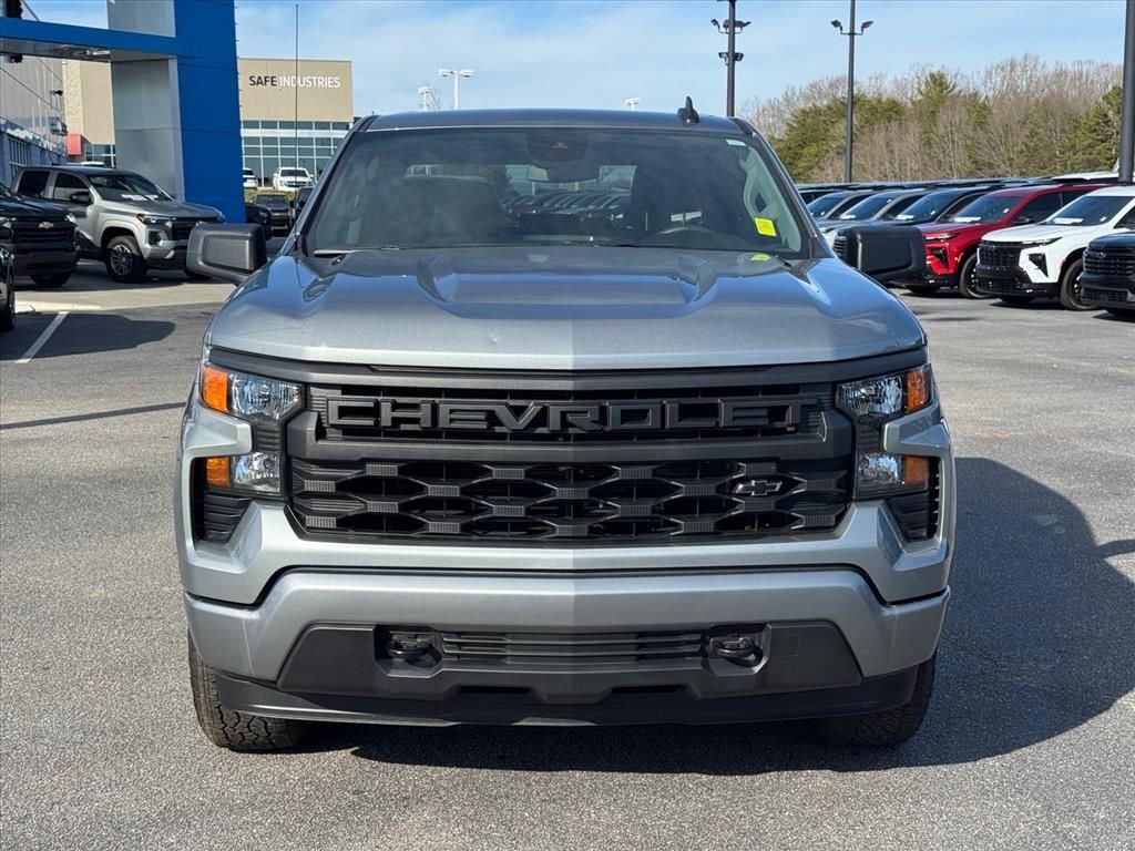 Used 2026 Chevrolet Silverado 1500 Custom w/ Turbomax Blackout Package image 8